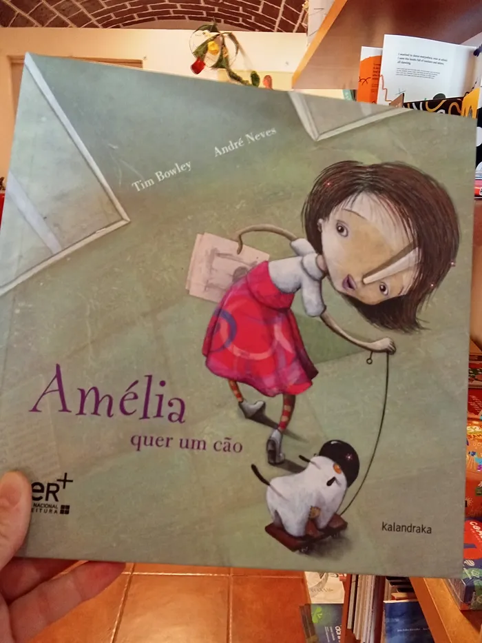 AMÉLIA QUER UM CÃO